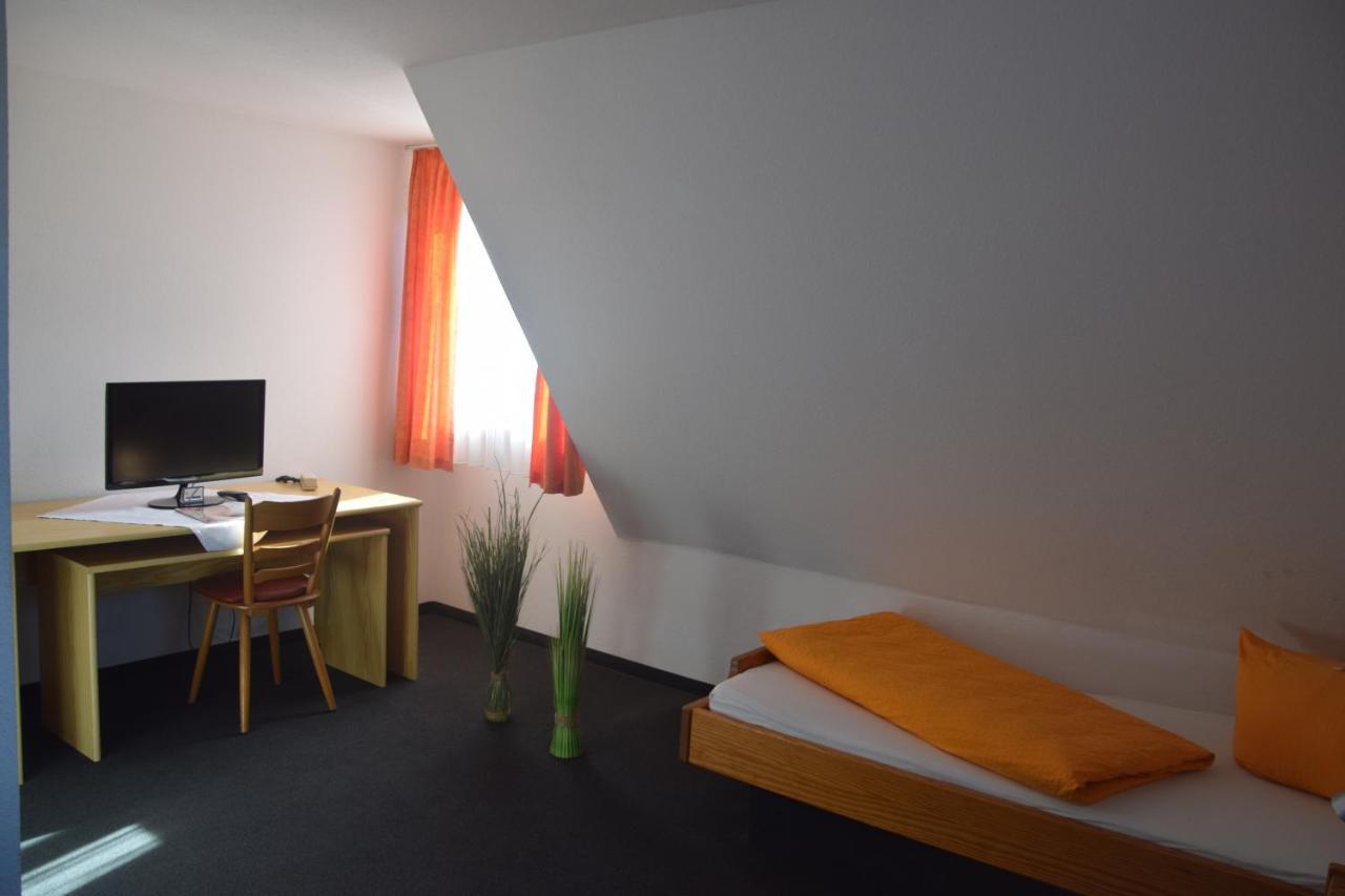 Hotel-Gasthof Roessle Улм Екстериор снимка